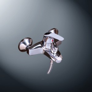 V&ograve;i tắm BFV-103S